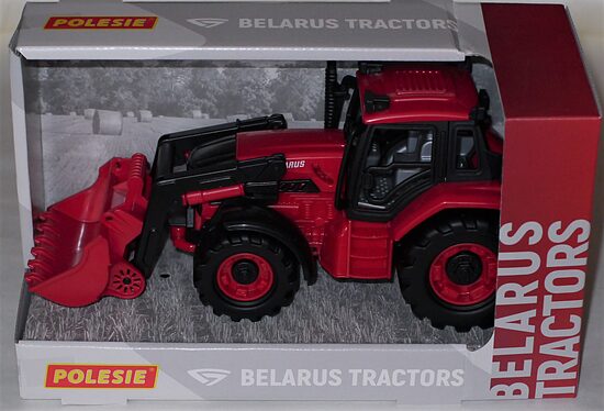 traktors ar šķūri 