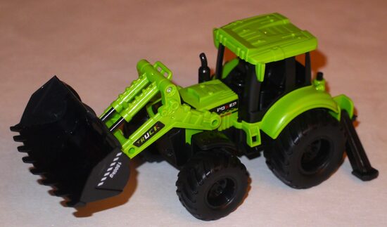 zaļš traktors 22cm