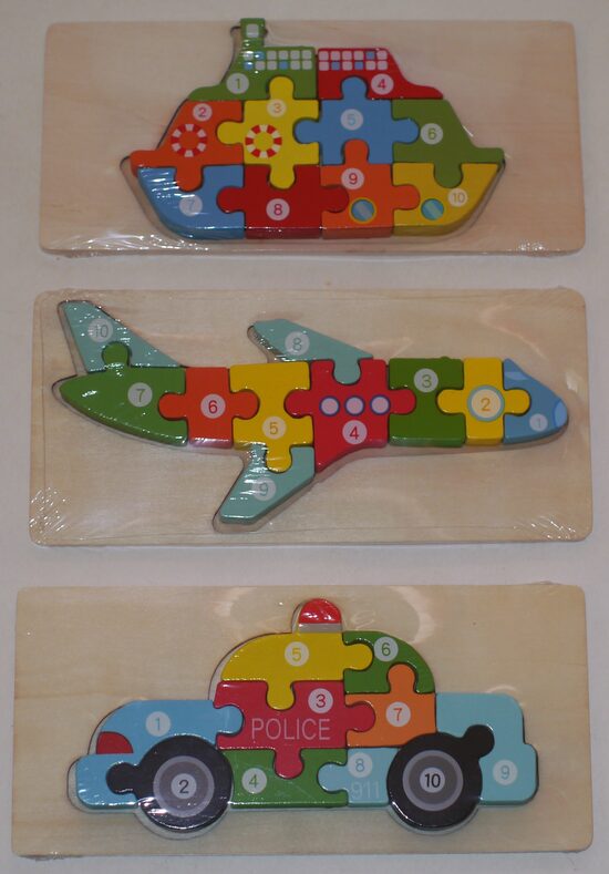 koka puzles uz dēlīša