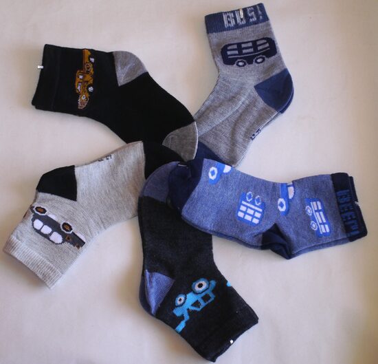 22/24, 25/27, 28/30, 31/34izm zeķes puiku mašīnas