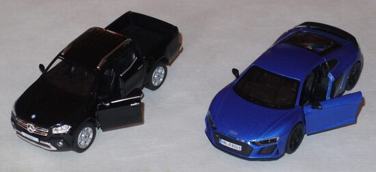 metāliski modeļi orģināli