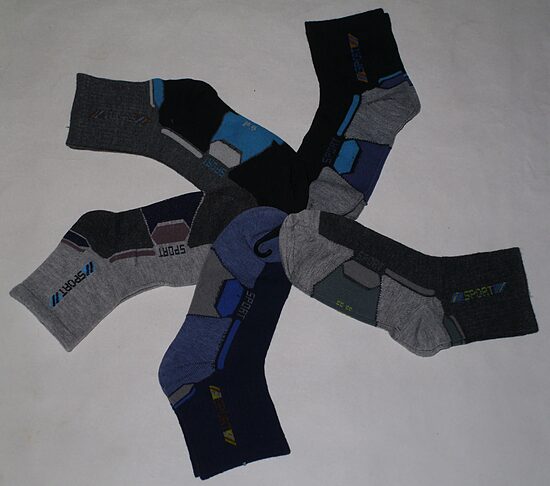 33/35, 36/38, 39/41izm zeķes pusaudzim