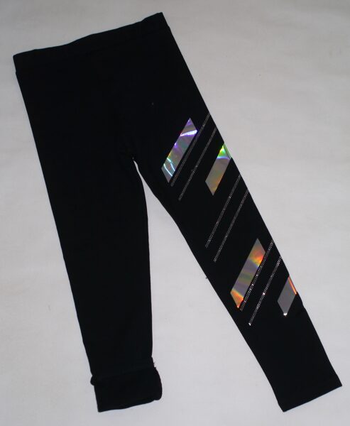 140, 152cm nedaudz siltināti melni legingi ar taisnstūriem